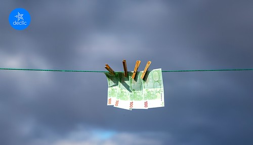 Semneaza pentru averile demnitarilor la vedere