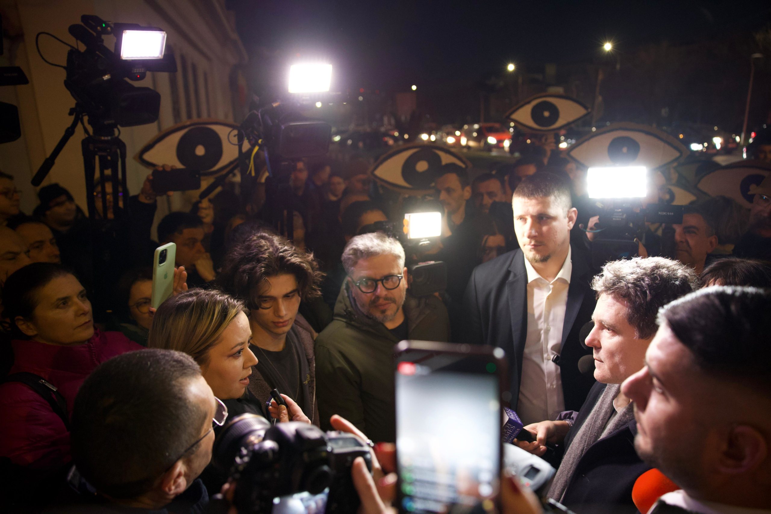 Protest la Cotroceni, împotriva numirilor din Justiție! Apel la președinte: „Refuzați procurorii toxici!”